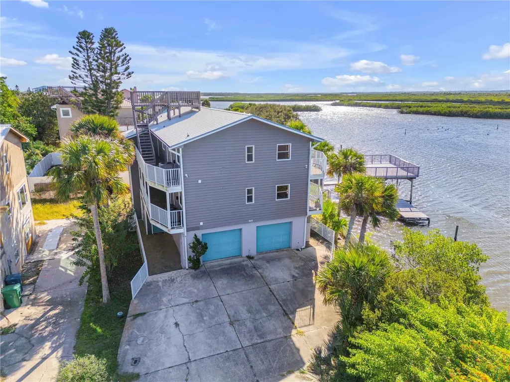 824 Eel Avenue New Smyrna Beach FL 32169