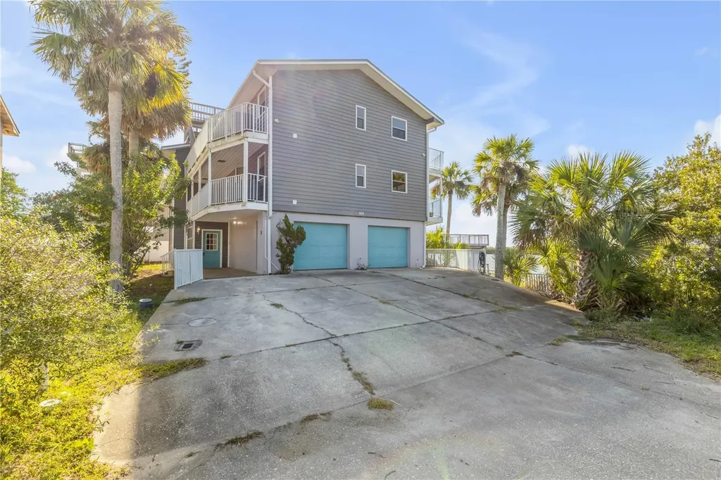824 Eel Avenue New Smyrna Beach FL 32169