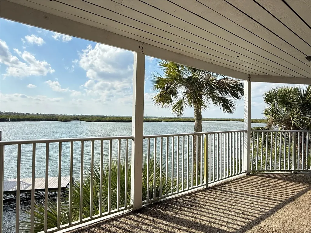 824 Eel Avenue New Smyrna Beach FL 32169