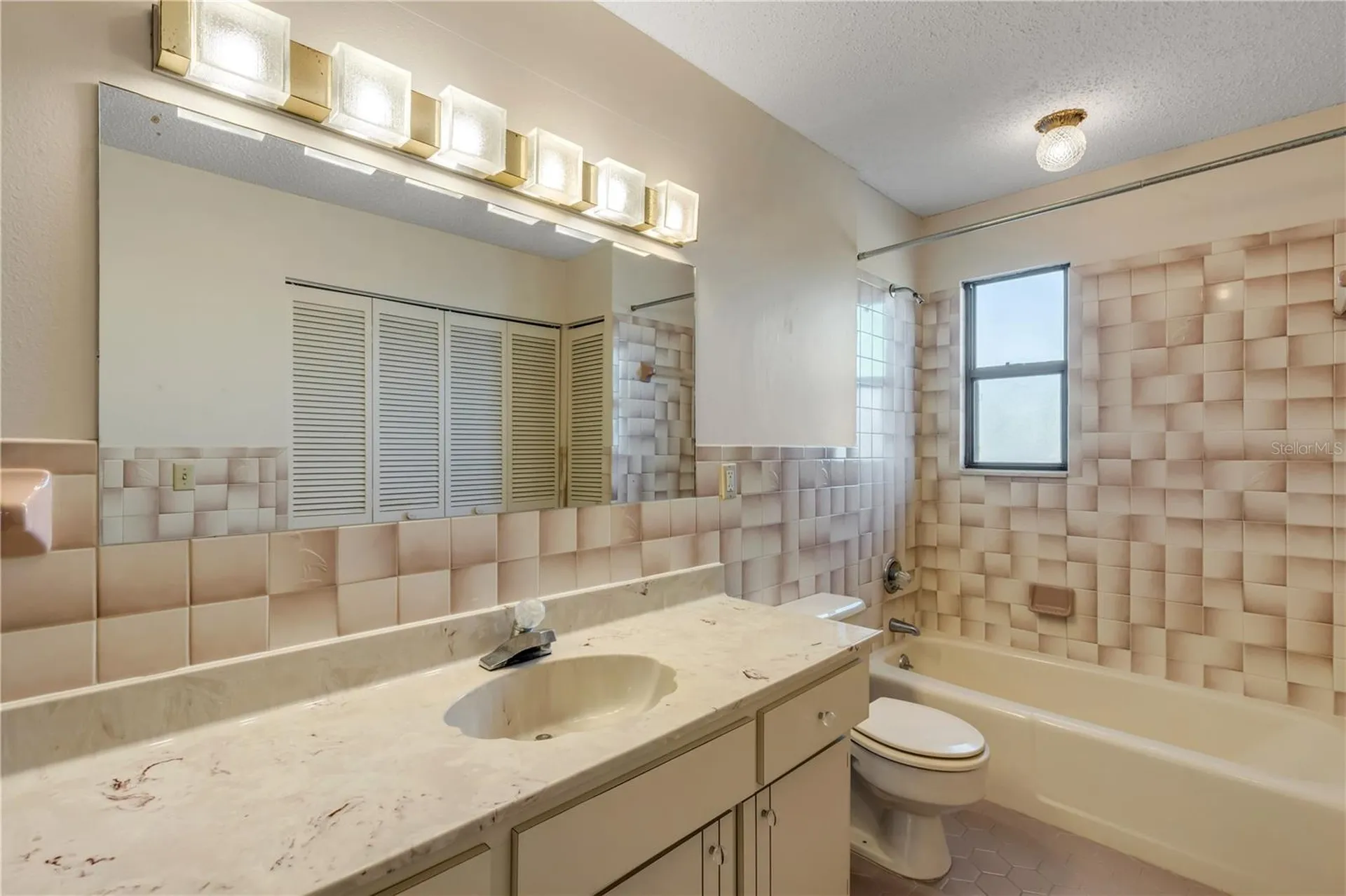 824 Eel Avenue New Smyrna Beach FL 32169