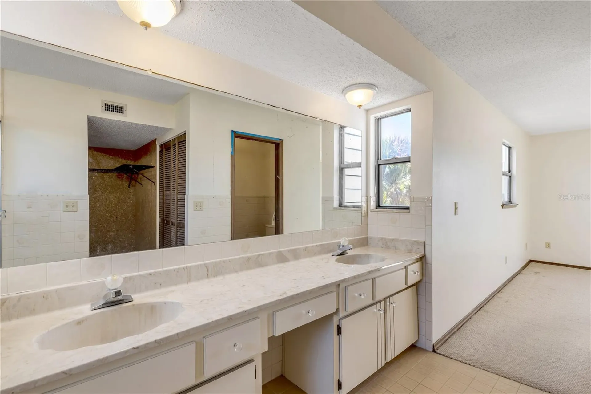 824 Eel Avenue New Smyrna Beach FL 32169
