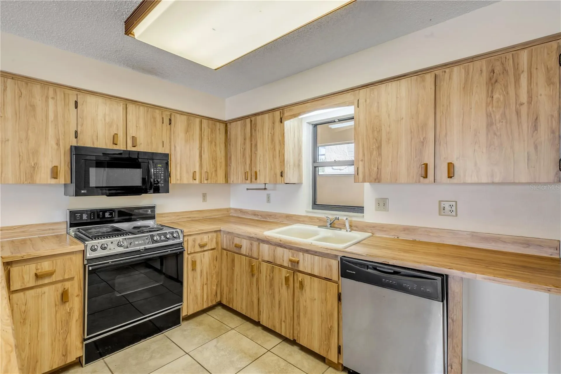 824 Eel Avenue New Smyrna Beach FL 32169