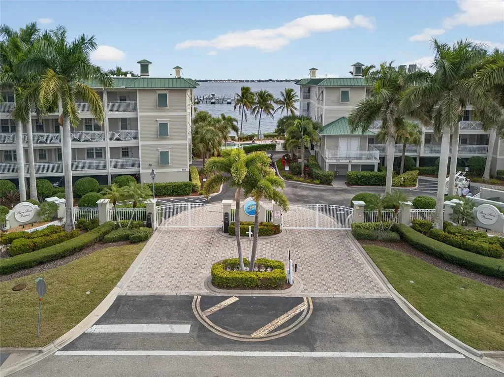 5116 Melbourne Street Punta Gorda FL 33980