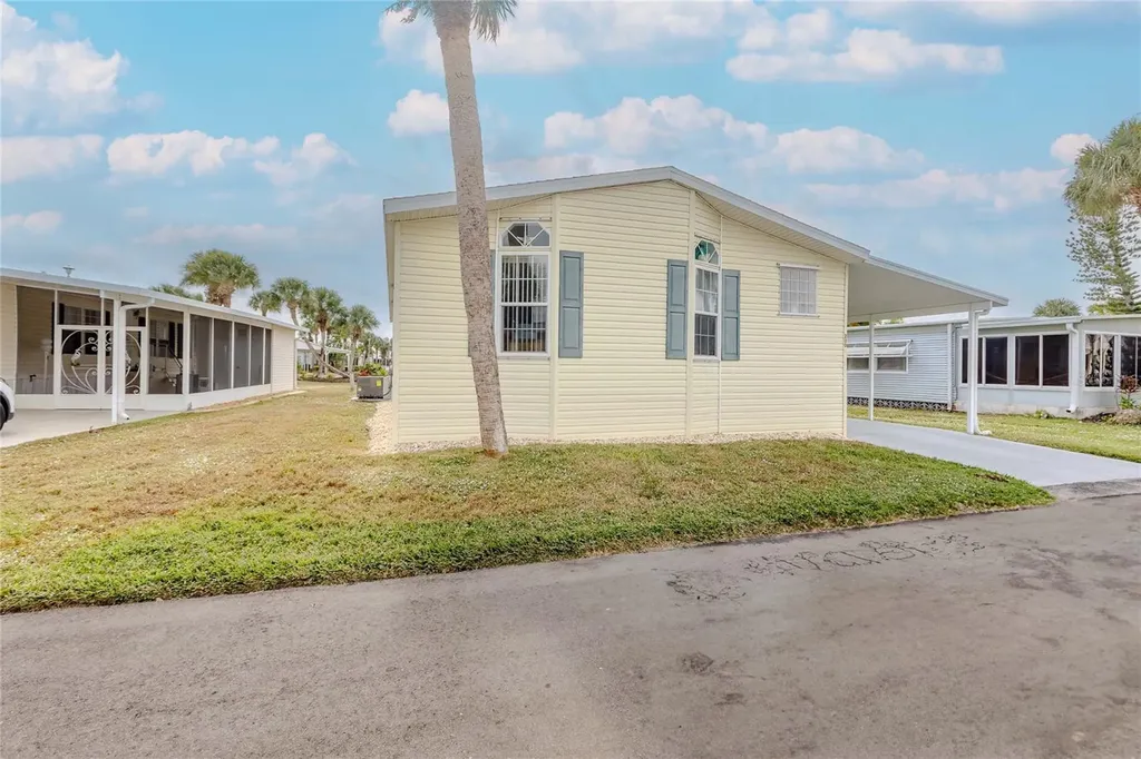 2100 Kings Highway Port Charlotte FL 33980