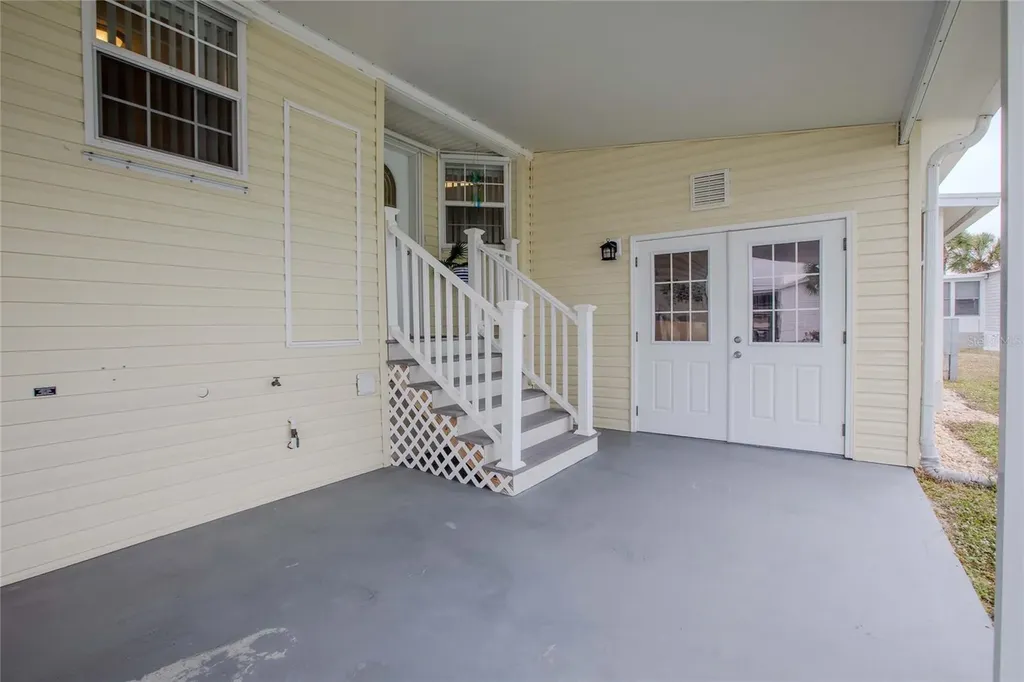 2100 Kings Highway Port Charlotte FL 33980