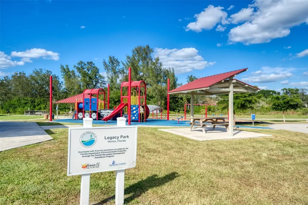 270 Laurel Hollow Drive Nokomis FL 34275