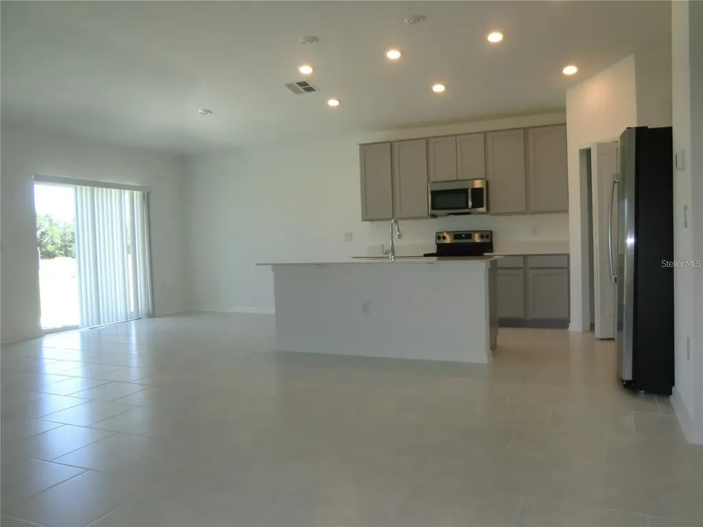 317 Loch Court Davenport FL 33837