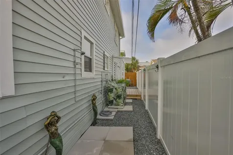 134 86th Terrace Treasure Island FL 33706
