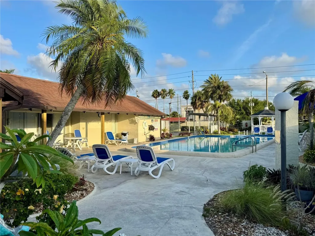 1100 E Bay Drive Largo FL 33770
