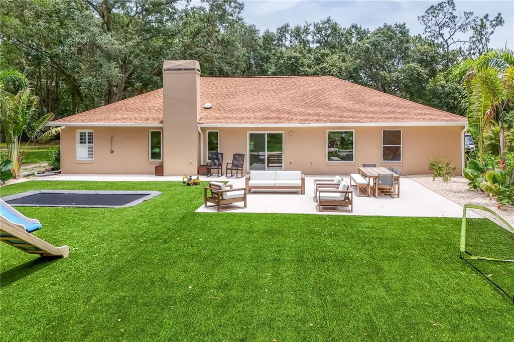 33943 E Lake Joanna Drive Eustis FL 32736