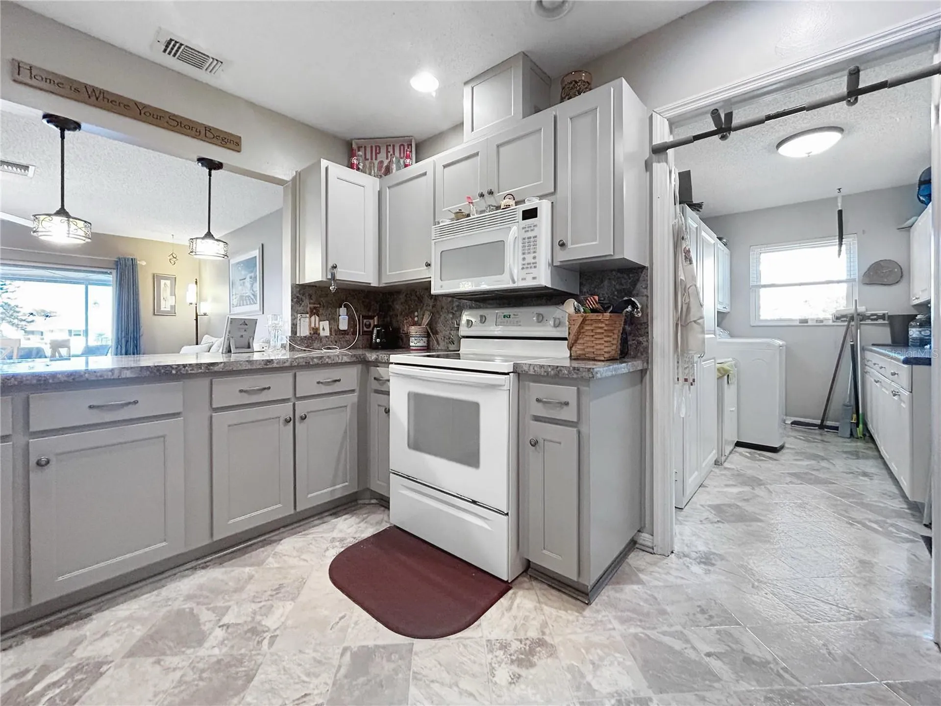 1308 Bluewater Drive Sun City Center FL 33573