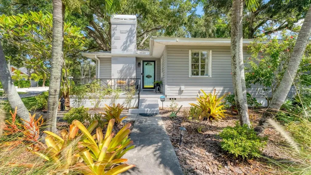 401 28th Street W Bradenton FL 34205