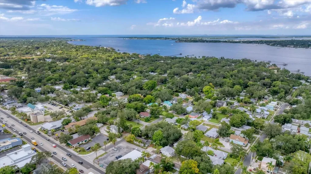 401 28th Street W Bradenton FL 34205