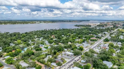 401 28th Street W Bradenton FL 34205