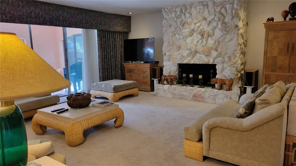 638 S Owl Drive Sarasota FL 34236