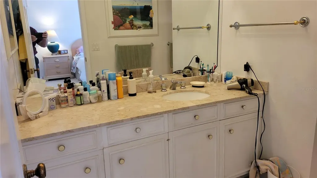 638 S Owl Drive Sarasota FL 34236