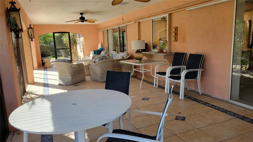 638 S Owl Drive Sarasota FL 34236