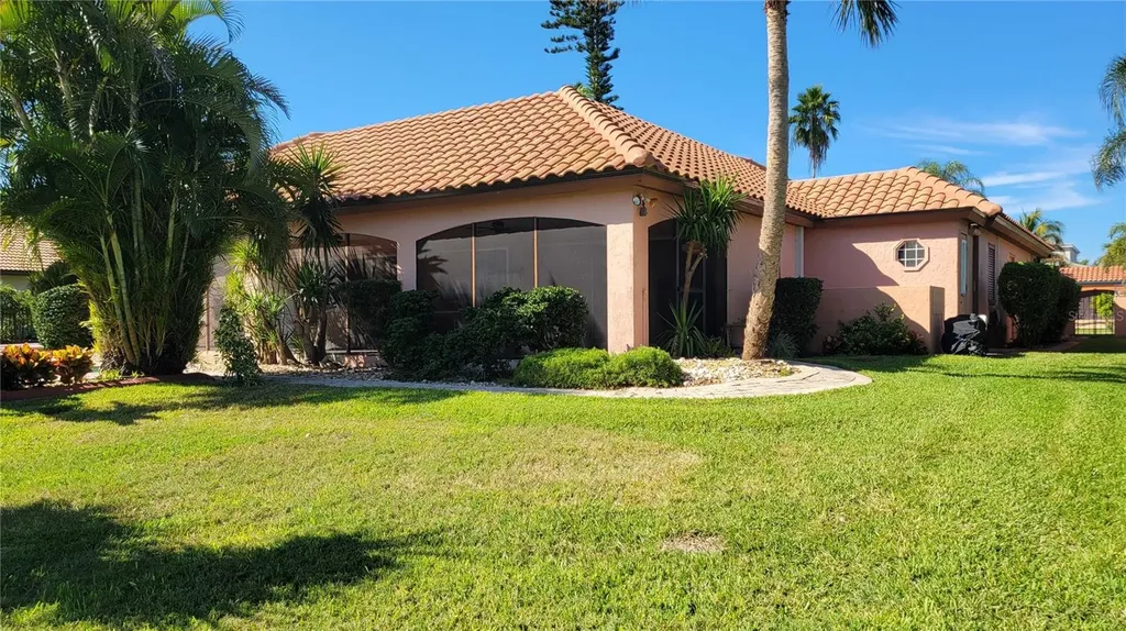 638 S Owl Drive Sarasota FL 34236
