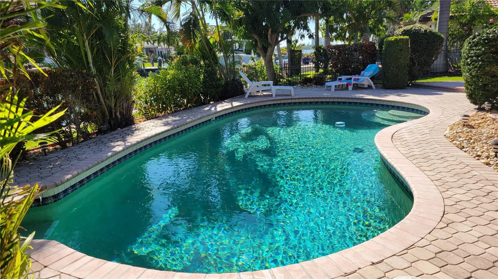 638 S Owl Drive Sarasota FL 34236