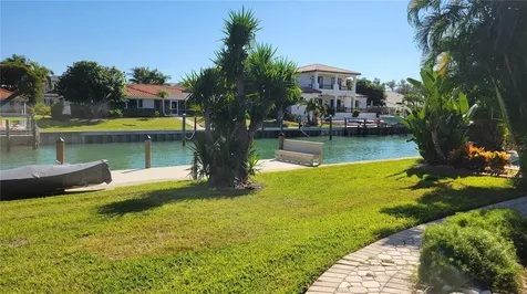638 S Owl Drive Sarasota FL 34236