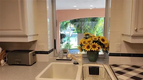 638 S Owl Drive Sarasota FL 34236