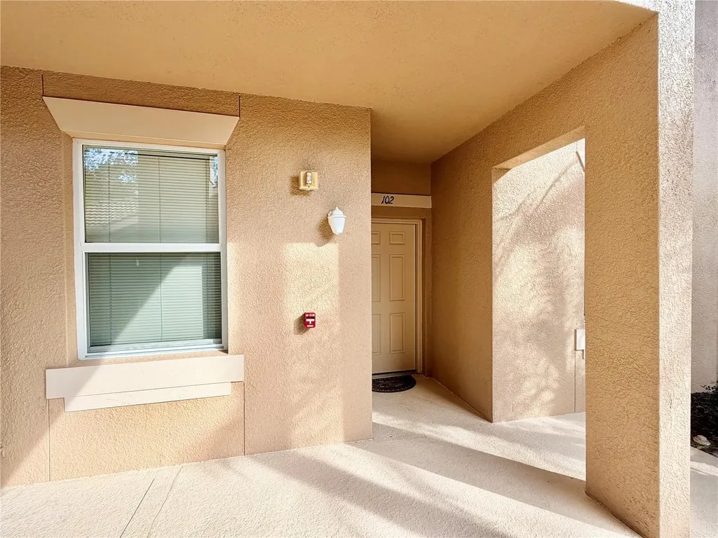 819 Fairwaycove Lane Bradenton FL 34212