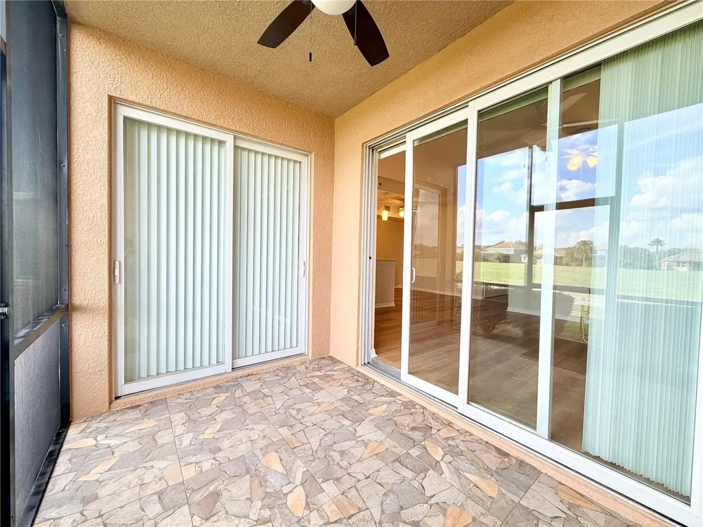 819 Fairwaycove Lane Bradenton FL 34212