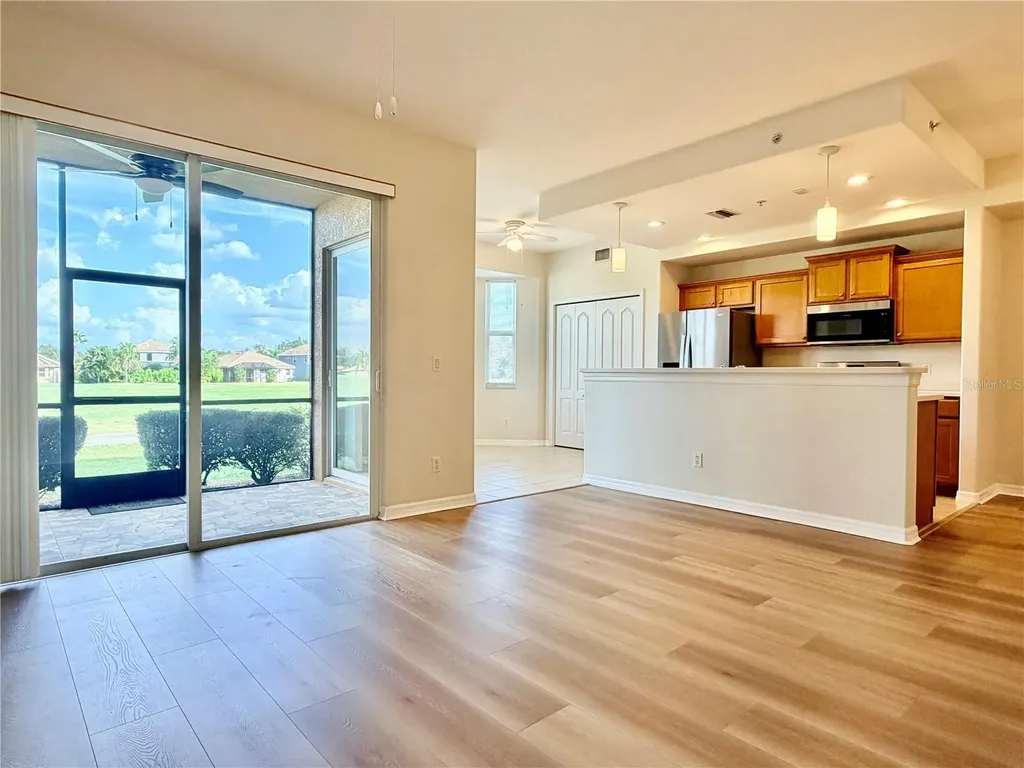 819 Fairwaycove Lane Bradenton FL 34212