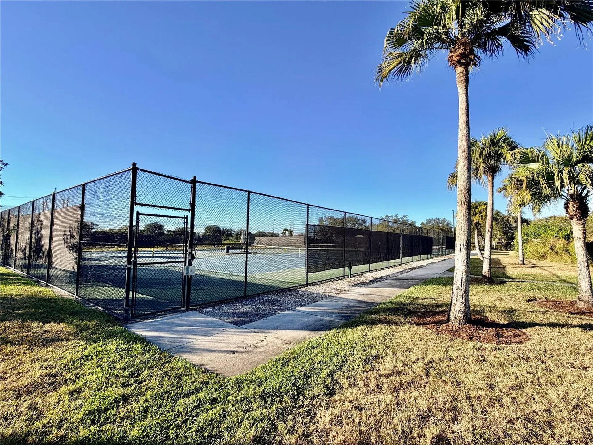 819 Fairwaycove Lane Bradenton FL 34212