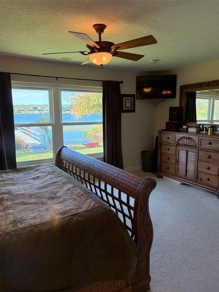 1601 Lake Villa Drive Tavares FL 32778