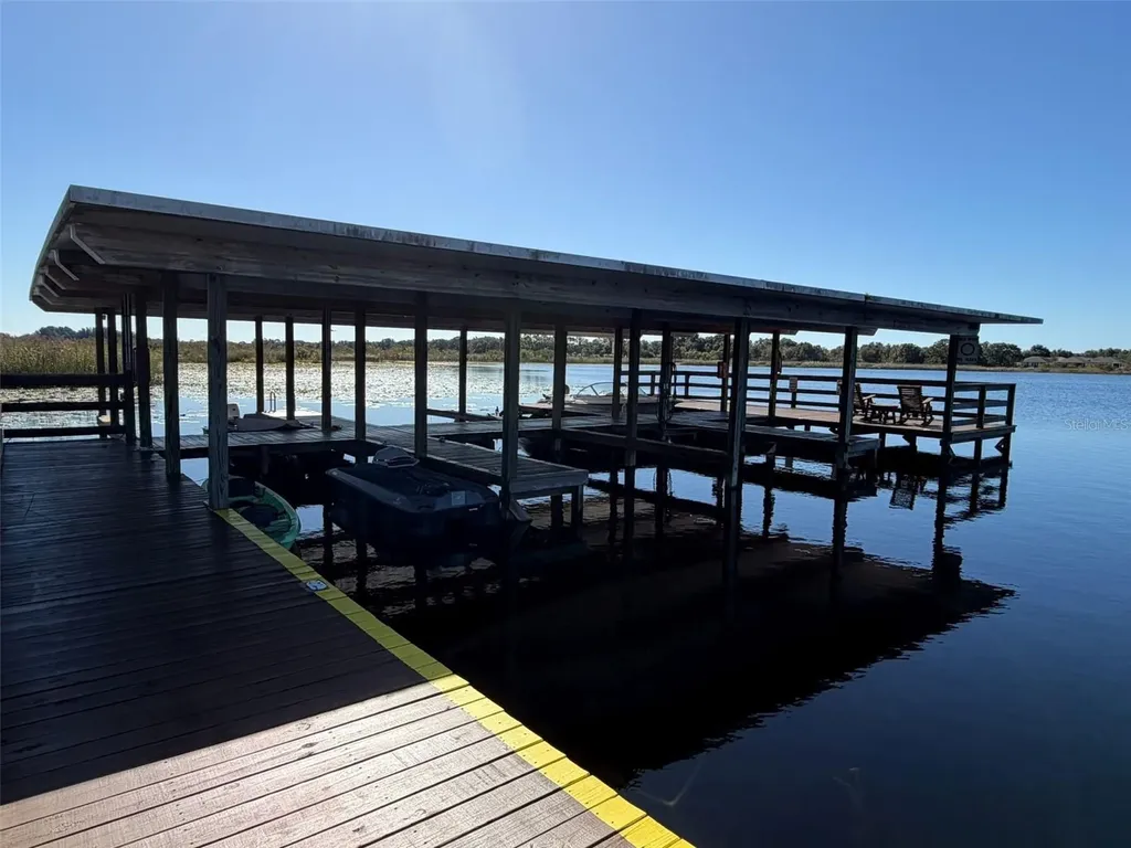 1601 Lake Villa Drive Tavares FL 32778