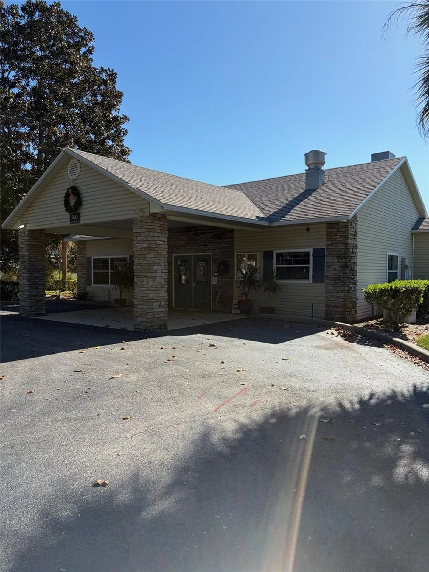 1601 Lake Villa Drive Tavares FL 32778