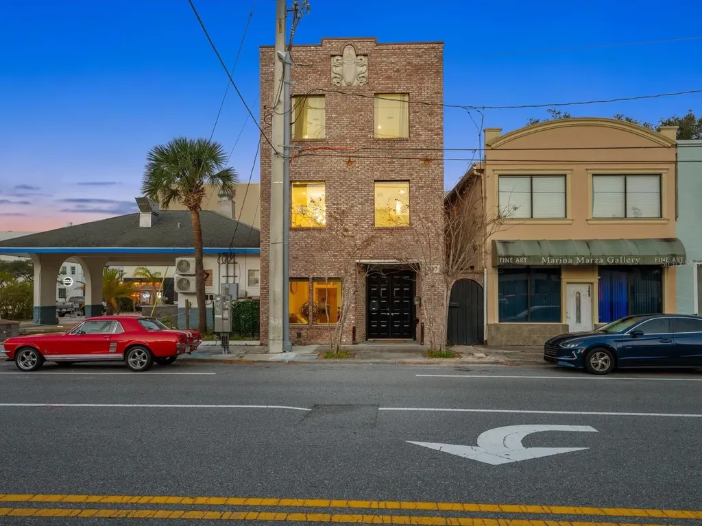 307 S Palmetto Avenue Daytona Beach FL 32114