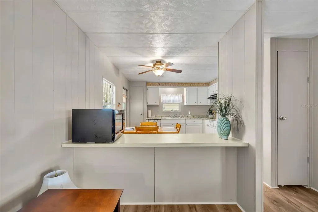 11 Hawaiian Way Leesburg FL 34788