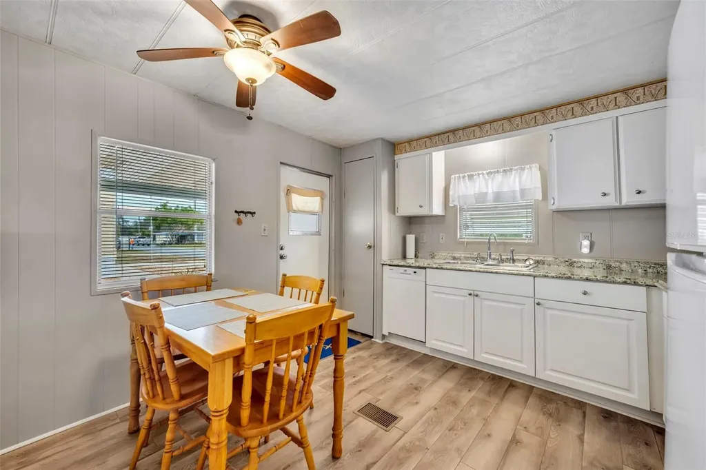 11 Hawaiian Way Leesburg FL 34788