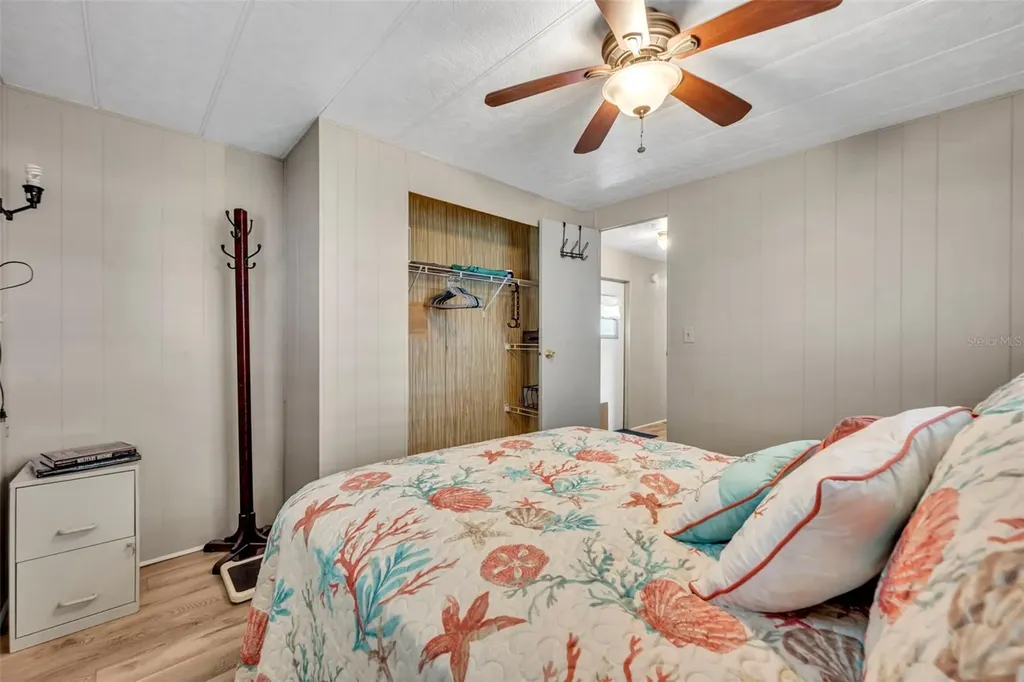 11 Hawaiian Way Leesburg FL 34788