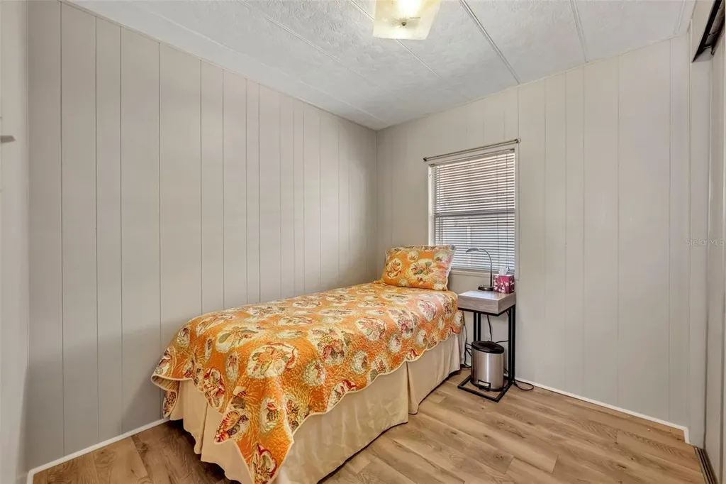 11 Hawaiian Way Leesburg FL 34788