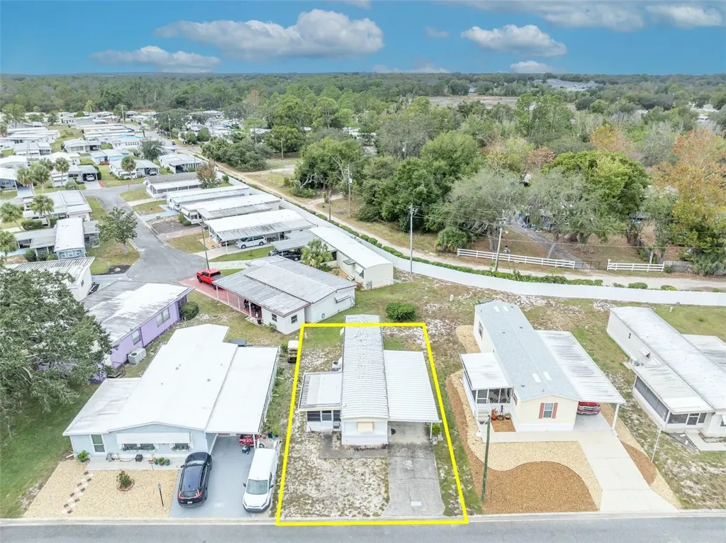 11 Hawaiian Way Leesburg FL 34788