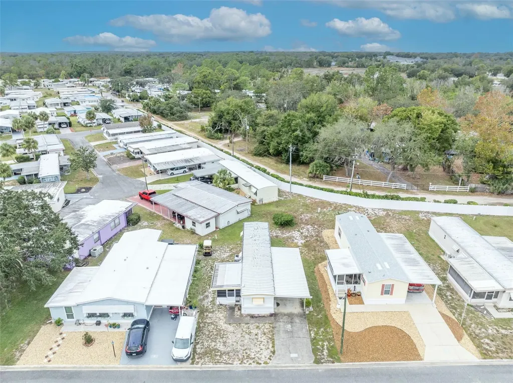 11 Hawaiian Way Leesburg FL 34788
