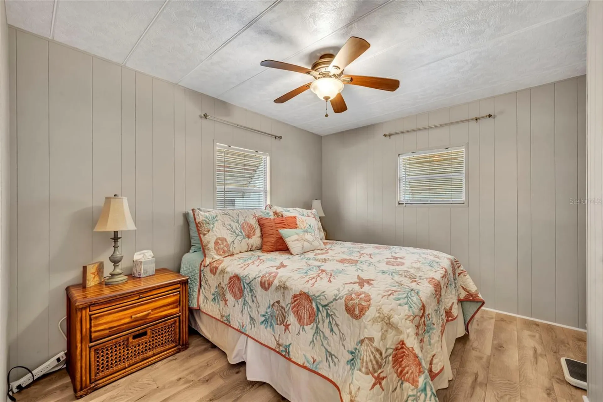 11 Hawaiian Way Leesburg FL 34788