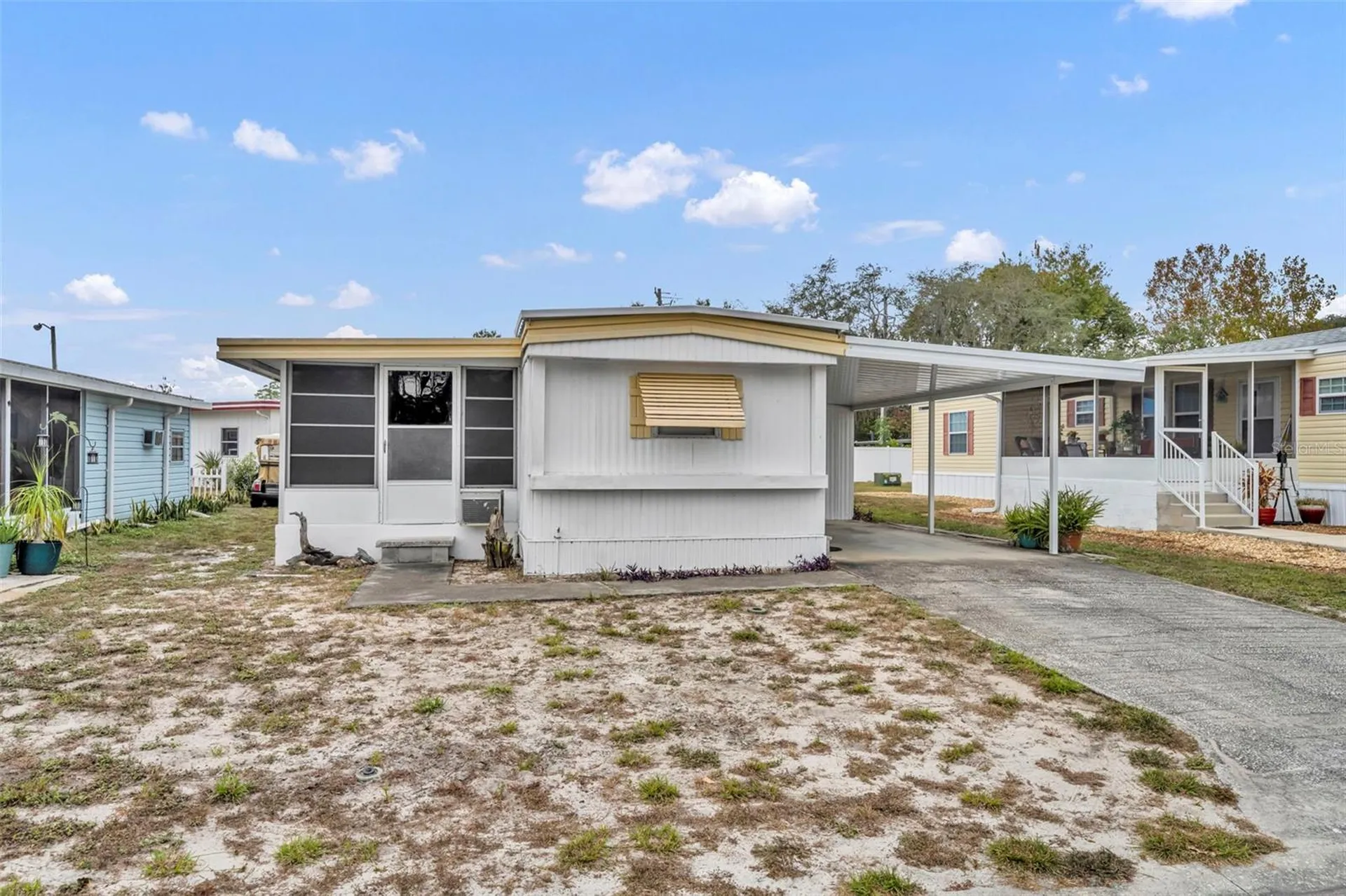 11 Hawaiian Way Leesburg FL 34788