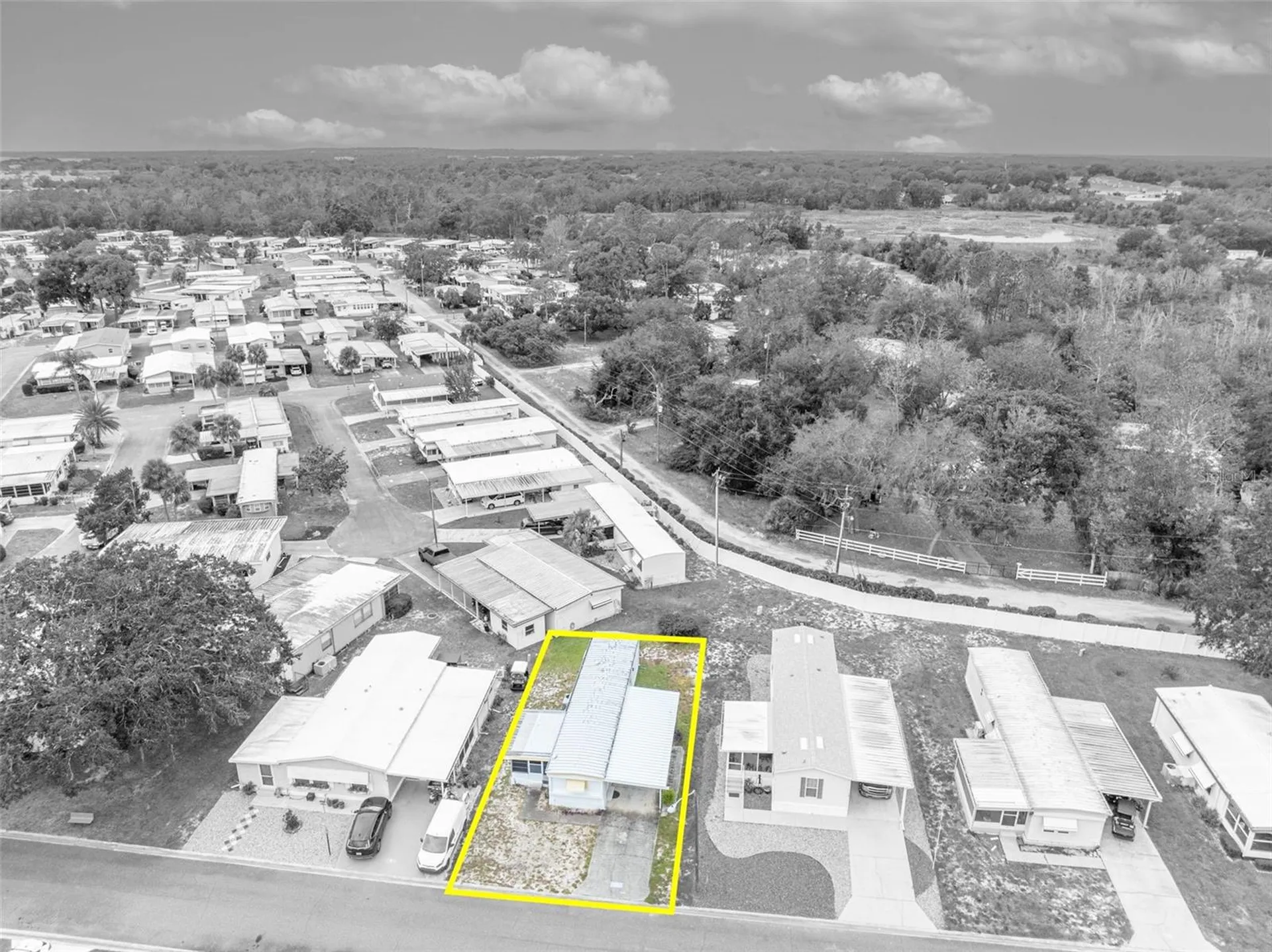 11 Hawaiian Way Leesburg FL 34788