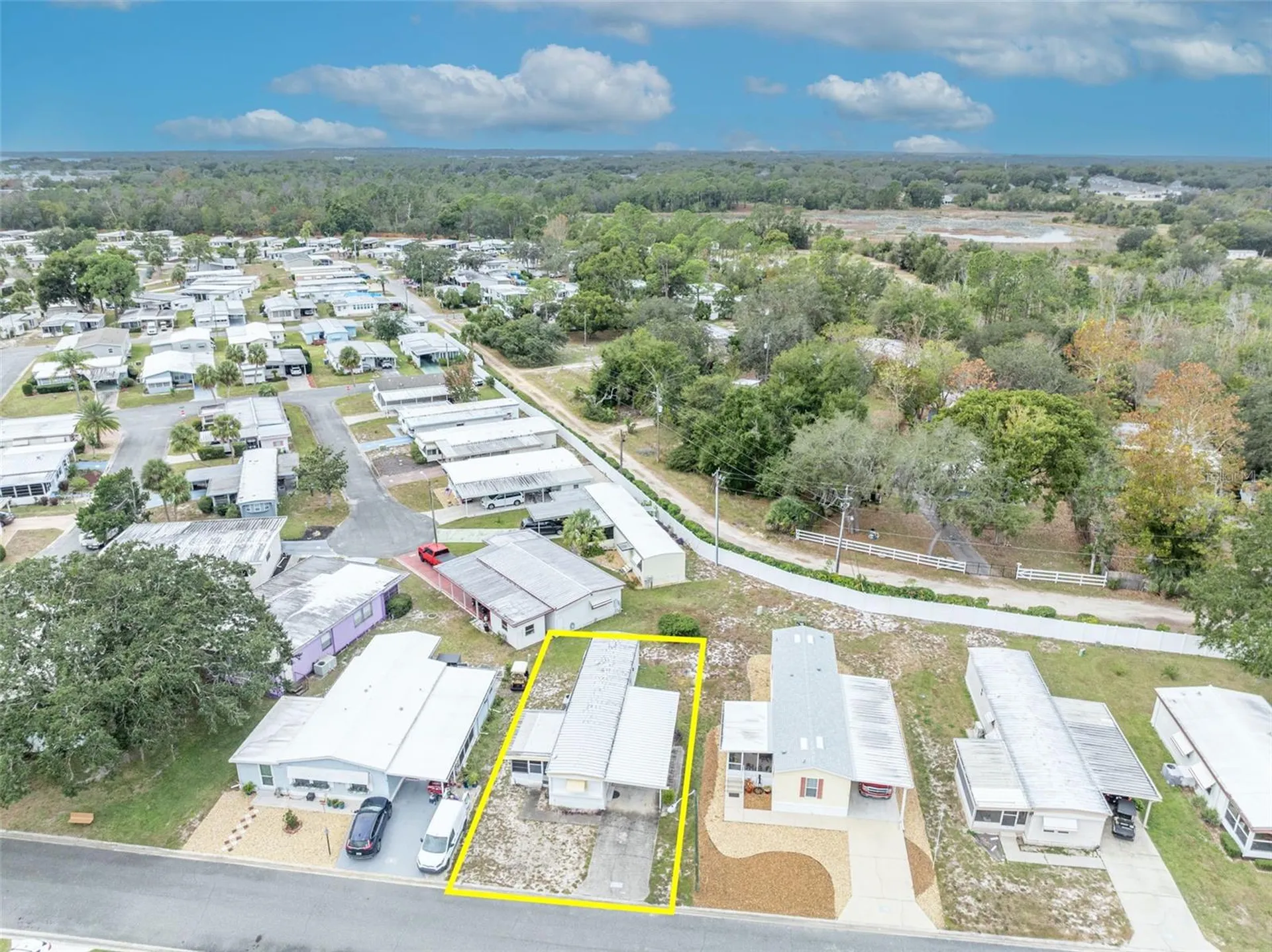 11 Hawaiian Way Leesburg FL 34788