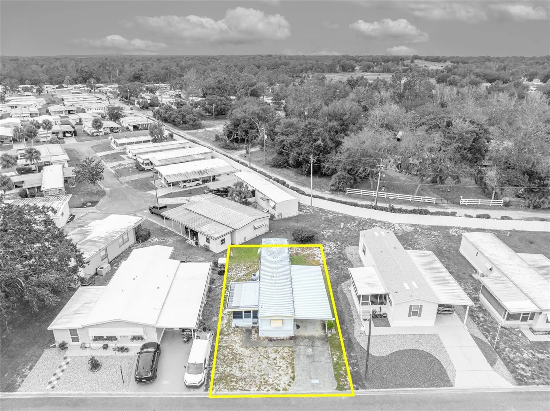 11 Hawaiian Way Leesburg FL 34788