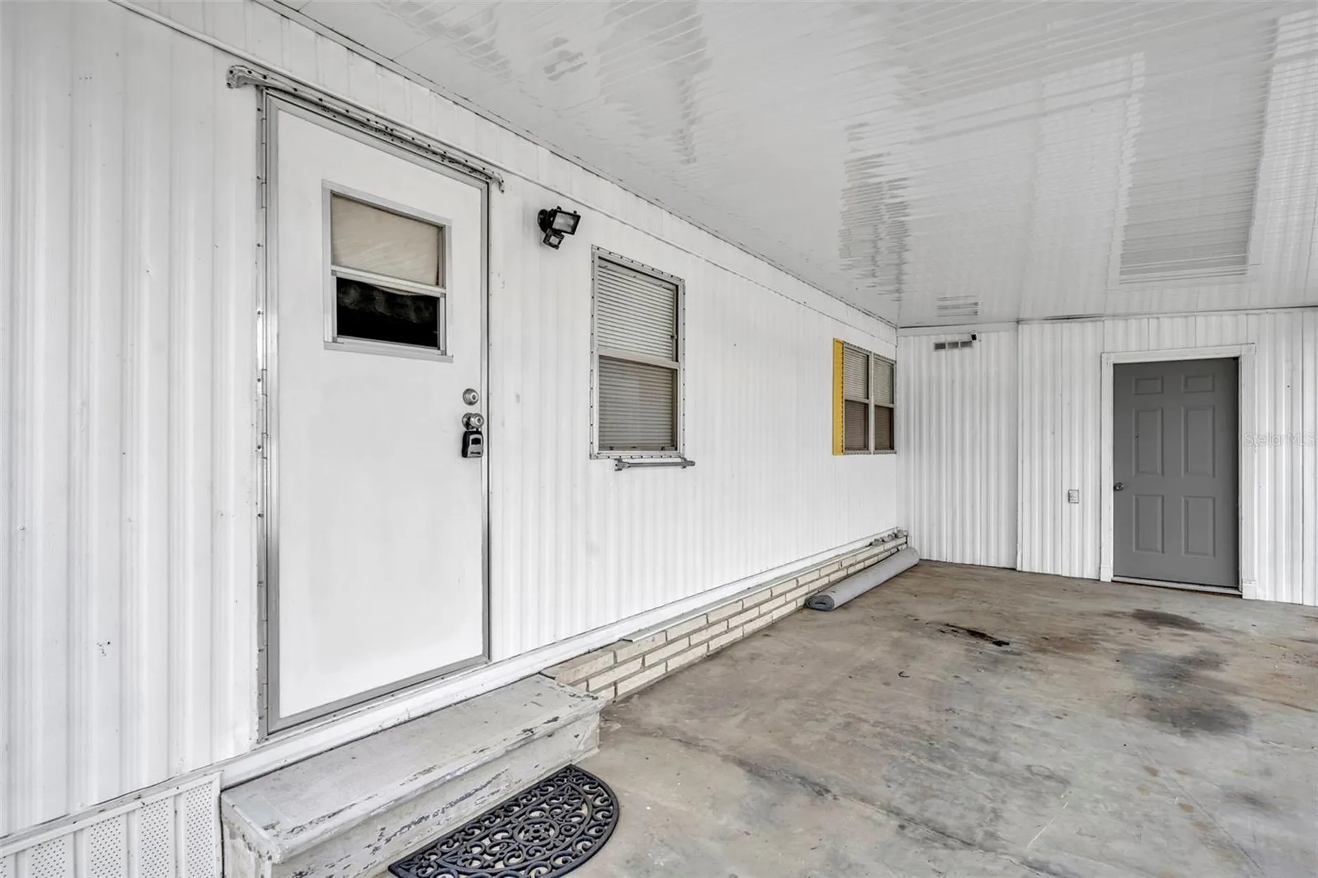 11 Hawaiian Way Leesburg FL 34788