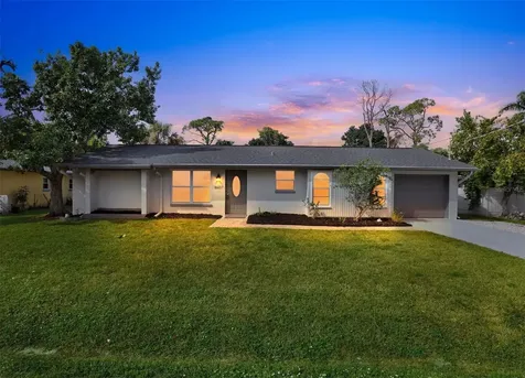 8607 Chatham Street Fort Myers FL 33907