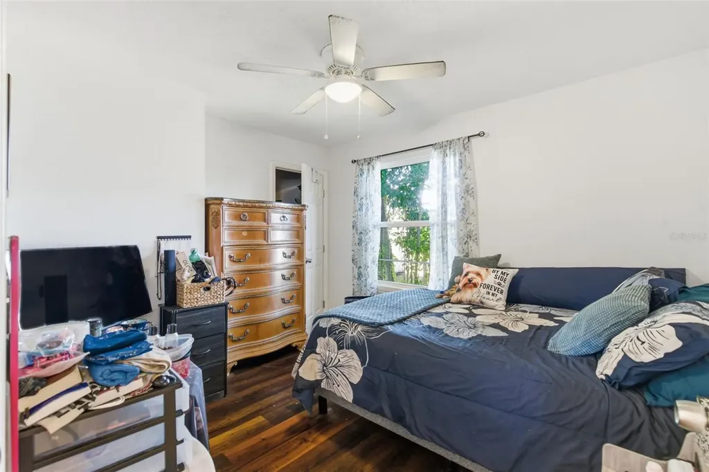 4024 43rd Avenue N St Petersburg FL 33714