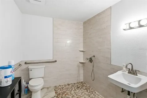 4024 43rd Avenue N St Petersburg FL 33714