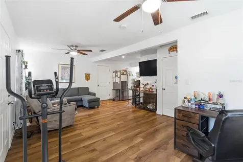 4024 43rd Avenue N St Petersburg FL 33714