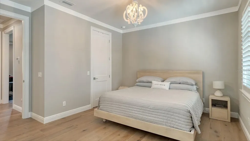 1905 Goldenrod Street Sarasota FL 34239